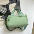 Κομψή μιντ πράσινη νάιλον τσάντα χιαστί με ρυθμιζόμενο λουράκι για γυναίκες μόδα - Πράσινο