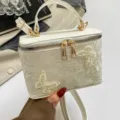 Elegante borsa a scatola bianco crema con pizzo floreale e ricami a farfalla - Bianco
