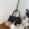Sac à main cylindrique noir avec imprimé étoiles blanches, poignée et bandoulière réglable - Avec Pendentif / Noir