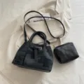Ensemble de sac seau rétro gris à motifs avec pochette noire assortie et bandoulière - Ensemble de sacs à bandoulière / Noir sans Pendentif