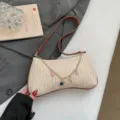 Καλοκαιρινή μπεζ ψάθινη τσάντα ώμου με γούρια από αστερίες και κοχύλια για την παραλία - Στυλ 3 / Καφέ