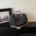 Grand sac de voyage avec design extensible, sac de sport durable idéal pour les week-ends. - Noir