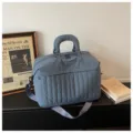 Sac de voyage matelassé bleu avec bandoulière, grande capacité sac de transport court. - Bleu