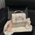 Zaino carino rosa e bianco per bambine con patta in marmo e toppa con orsetto - Rosa