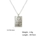 Collier pendentif minimaliste carte de tarot La Lune en acier inoxydable avec mesures - Breloque Lune Couleur Acier Avec Strass
