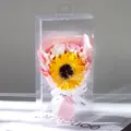 Sonnenblumen Seifenblumenstrauß in klarer PVC-Geschenkbox, romantisches Geschenk zum Valentinstag. - Sonnenblume - Geschenkbox