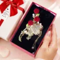 Elegante fermaglio per capelli farfalla con strass rose di velluto rosso e catene per donne - Molletta a farfalla e rosa con set scatola regalo