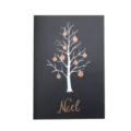 Elegante biglietto di Natale nero con albero bianco, ornamenti in rame e scritta Noel - Albero di Natale