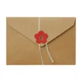 Enveloppe vintage en papier kraft brun avec un fermoir à bouton fleur rouge élégant - Style Fleur / 1 Pièce (Env. 16,1x11,4cm) / Couleur Kraft