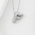 Collier pendentif lettre F argentée bouffante, bijou alphabetique chic et tendance pour tous. - Lettre F