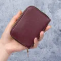 Elegante porta carte a fisarmonica bordeaux per donna con chiusura a zip scorrevole - Borgogna