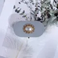 Grijs fluwelen ringdoosje met parel vintage sieraden opbergdoos voor huwelijkceremonie. - 75x41x40 mm / Grijs witte parelstijl [witte binnenkant]