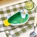 Piatto per snack in ceramica sotto smalto dipinto a mano, ciotola per salsa. - Piattino per snack a forma di rana pescatrice