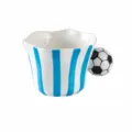 Tazza da caffè in ceramica con righe blu e bianche e manico a forma di pallone da calcio - Calcio Blu e Bianco