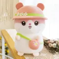 Leuke zomer hamster pluche kussen speelgoed met bloemenhoed, zachte knuffelpop cadeau. - Roze / 45 cm