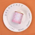 Pink canned black tea gift set on white ceramic plate, elegant packaging, ideal wedding favor. - 4.8*4.8*5.5CM / Pink