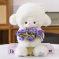 Mignonne peluche mouton poupée avec variante de bouquet de roses mauves douces. - Rose Violette