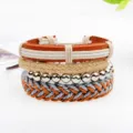 Bracelet rétro multicouche en cuir tressé avec perles et cordon en chanvre réglable - Combinaison de Cuir Orange et Perles en Métal (QNW4050)