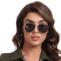 Lunettes de soleil aviateur en métal classique avec verres sombres protection UV. - Lunettes Uniquement (Sans Costume)