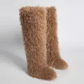 Vista detallada de botas de piel sintética de cordero tibetano de 72 cm de largo - 36 / Marrón Mocha