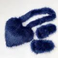 Set borsa a tracolla a cuore in ecopelliccia blu e pantofole soffici abbinate - Blu reale (set scarpe e borsa) / 46 (US 13)