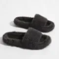 Pantoufles chics en fausse fourrure noire de style punk Y2K pour le confort de la maison - Gris foncé