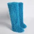 Detalle de las botas altas de 72 cm de piel de cordero sintética azul para carnaval - Botas por encima de la rodilla extralargas de piel de oveja Tan azul lago / 36