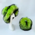 Ensemble de chapeau cloche et sac rond assorti en fausse fourrure rayée vert et noir - Ensemble Vert Fluorescents