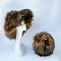 Ensemble d'hiver avec chapeau cloche et sac boule en fausse fourrure de raton laveur - Ensemble Café