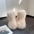 Elegant cream white fluffy faux fur snow boots in Y2K style with platform sole - 36 / Beige Apricot