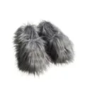 Chaussons en fausse fourrure grise à longs poils dans un style punk Y2K très tendance - Gris