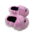 Gemütliche pinkfarbene Hausschuhe aus Kunstpelz im Y2K-Stil mit schwarzer Innenseite - Rosalila - Wollimitat-Sohle 2.0 (Nur Schuhe) / 36 (US 3)