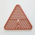 Tappetino isolante termico triangolare scavato moderno in rosso mattone per cucina - Motivo Triangolo / Rosso