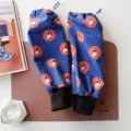 Coprimaniche lunghe in tessuto con pois rossi e motivo Bulldog francese - Bulldog su sfondo blu (regolabile)