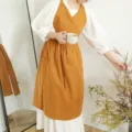 Grembiule in cotone giallo zenzero con scollo a V in stile giapponese per adulti - Colore caramello