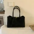 Bolso tote negro vintage de ante para mujer, bolso de hombro grande para uso diario. - Negro