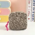 Jolie trousse de maquillage carrée en peluche léopard, pochette de rangement portable. - Marron