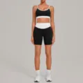 Schwarzes weißes Yoga-Set mit Doppelträger-Sport-BH und Radlerhosen für Fitness und Laufen. - S / Oberteil Und Unterteil / Schwarz
