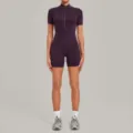 Mono corto de yoga con cremallera y manga corta para mujer, prenda deportiva morada oscura. - S / Top Y Pantalón / Púrpura Mora