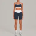 Kontrastfarbenes Yoga-Set mit stylischen Doppelträgern, High-Waist-Shorts für das Fitnesstraining. - S / Oberteil Und Unterteil / Medaillon Blau