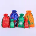 Weihnachtliche Vliesstoff Kordelzug Geschenktüten Süßigkeiten Aufbewahrungsbeutel - 3 Stück je Stil