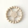 Mordedor de bebe de silicona en color beis, juguete molar calmante con bonito diseno de oso. - Gris beige