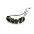 Bracelet charms européen en chaîne serpent en argent avec perles de verre noir et cristaux. - Porcelaine noire style B