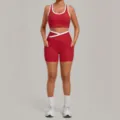 Rotes Kontrast Sport-BH und Radlerhosen Yoga-Set für Fitness und sportliches Training. - S / Oberteil Und Unterteil / Rot