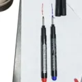 Long-head deep hole marker pen, waterproof woodworking and bathroom marker in red and blue. - Simple Style Black Piece