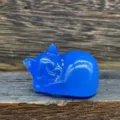 Chat endormi en cristal bleu sculpture en pierre precieuse figurine decoration de bureau - Opalite Bleue