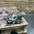 Figurine de grenouille sculptée en pierre de cristal naturelle, ornement d'animal mignon. - Pierre de flamme