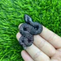 5cm natural gemstone carved snake crystal figurine variant, black obsidian snake statue decor. - Garnet / White