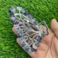Schmetterling Kristall Haarklammer mit Naturstein Splittern und Metall Klauen Design Haarschmuck. - Fluorit / Goldene Legierungskralle