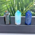 Natur Edelstein Kristall Saeulen Detailansicht, Heilstein Obelisk Mineralien Deko Stueck. - Opal / Kleine Säule